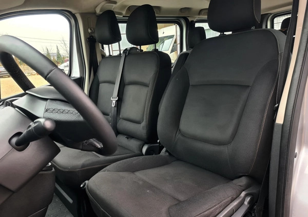 Renault Trafic cena 62999 przebieg: 235263, rok produkcji 2015 z Ogrodzieniec małe 466